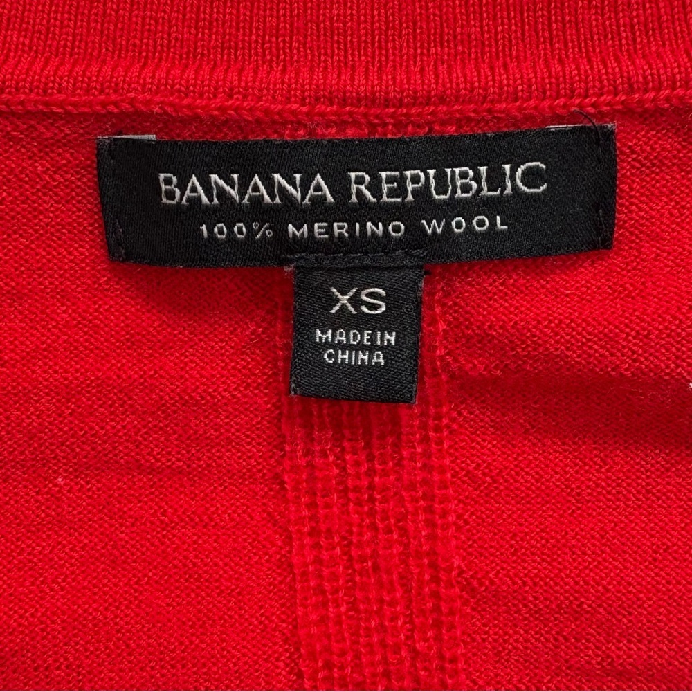BANANA REPUBLIC 100% Extra Fine Merino Wool V-Neck Sweater Red XS - Picture 3 of 7